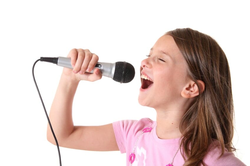 reverse search for: girl singing